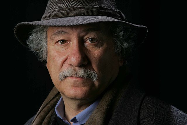 ✨ Taller de Poesía El Espantapárrafos 2: Lectura y creación a partir de la lírica colombiana Con Juan Manuel Roca