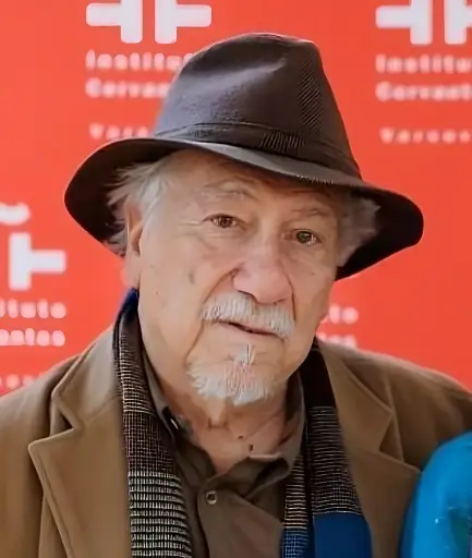 ✨ Taller de Poesía El Espantapárrafos: Lectura y creación a partir de la lírica colombiana Con Juan Manuel Roca