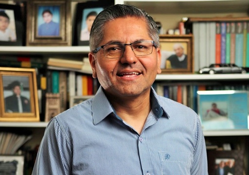 ✨ Taller de Poesía Laberinto de palabras en el tiempo creativo Con Aníbal Fernando Bonilla (Ecuador)