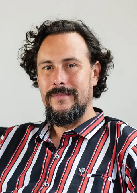 🎬 Taller de Cine La imagen de las palabras: Taller de adaptación cinematográfica Con Ginés Velázquez (Argentina)